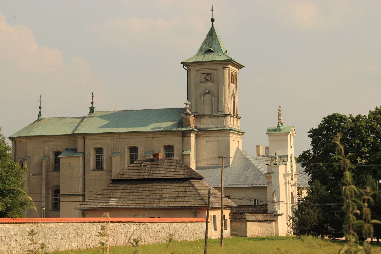 Klasztor Norbertanek w Imbramowicach - trasy rowerowe Jura Krakowsko - Częstochowska Klasztor Norbertanek w Imbramowicach - trasy rowerowe Jura Krakowsko - Częstochowska